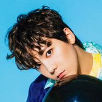 イ・ホンギ（FTISLAND）