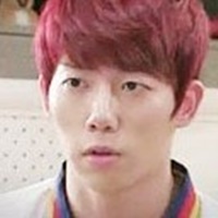 フン (U-KISS)