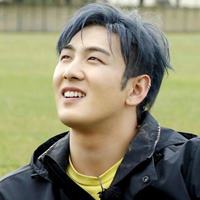 ベクホ（NU'EST）