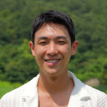 イ・ジュン