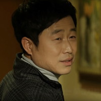 イ・ムンシク