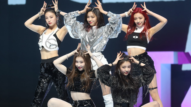 ガールクラッシュを掲げるガールズグループITZY 「JYPの名声に傷は付けない」