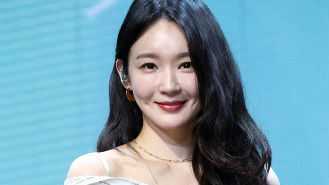 1stソロアルバムリリース、カン・ミンギョン「30歳にして語る率直な私の話」