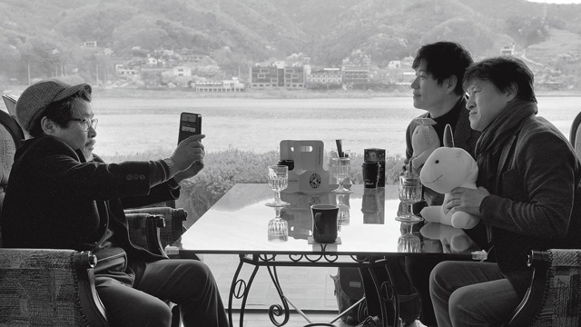 人文学的想像力への刺激…ホン・サンス監督作品『川沿いのホテル』