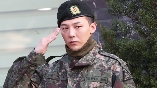 G-DRAGON、除隊…集まってくれた各国のファンに「待っていてくれてありがとう」