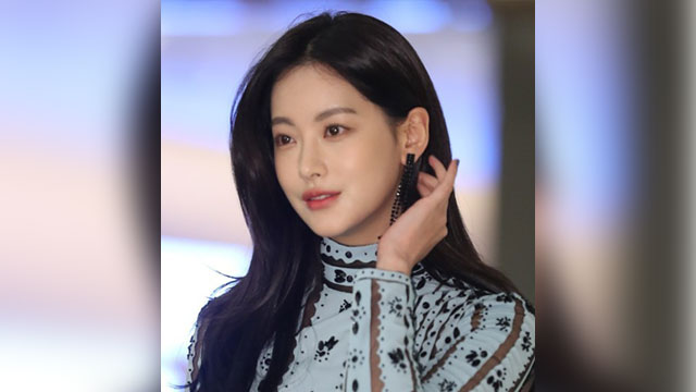 女優オ・ヨンソ、「アン・ジェヒョンとの疑惑は明白な虚偽事実」とク・ヘソンの主張に反発