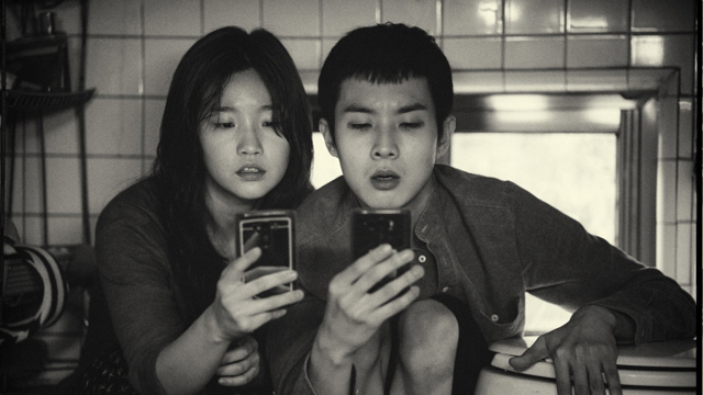 『パラサイト』、モノクロ版がロッテルダム映画祭で初公開、2月末には韓国で上映