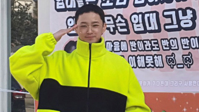 FTISLANDのイ・ジェジン、昨日現役入隊、グループでは2人目の軍服務