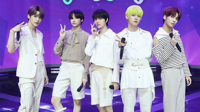 TOMORROW X TOGETHER、米音楽番組「MTV Fresh Out Live」で新曲を披露
