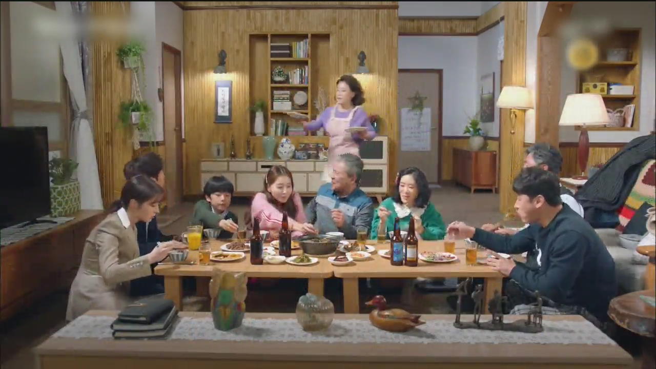 30%超え高視聴率ドラマ「一度行ってきました」、出演キャストたちが語る名・珍場面の数々