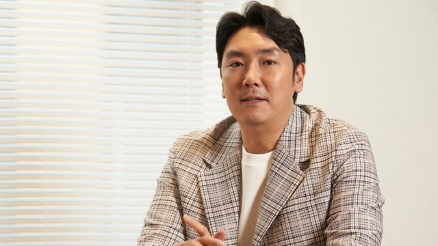 俳優チョ･ジヌン、チョン･ジニョン監督映画『消えた時間』でのヒョングは「現場で役を放り投げて演じた」