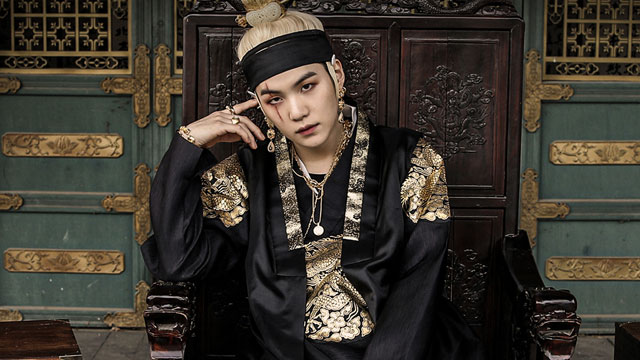 BTS SUGA、ミックステープ収録曲のMVが相次いで1億回超え…「Daechwita」も記録突破