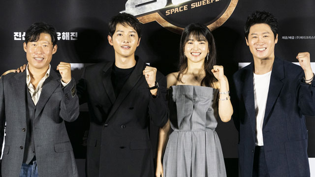 映画『勝利号』主演ソン･ジュンギ、製作報告会に登場「韓国初のSF映画というチャレンジ精神に惹かれた」