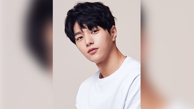 キム・ミョンス(INFINITEエル)、海兵隊に入隊…「来年8月に新しい姿でお会いしましょう、お元気で」