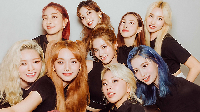 TWICE、YouTube再生回数4億超えのMVが6本に…「Like OOH-AHH」も突破