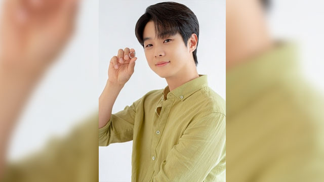俳優チェ・ウシク、来月5日にデビュー10周年記念アンタクトファンミーティングを開催