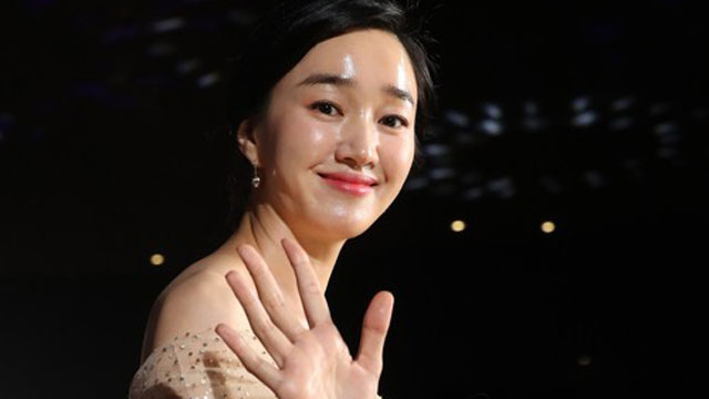 女優スエ、生活困窮者のコロナ克服のために1億ウォンを寄付…支援活動で温もりを届ける