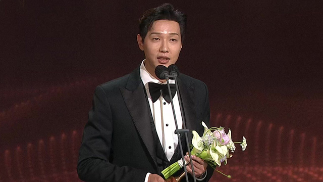 俳優チ・ヒョヌ、ドラマ「紳士とお嬢さん」の熱演で「2021 KBS演技大賞」の大賞を受賞