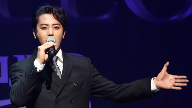 俳優ハン・ジサン、新型コロナウイルスに感染…「隔離解除後にミュージカル『M』で復帰予定」