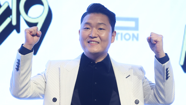 PSY、「『GANGNAM STYLE』は最大のトロフィー…ビルボードにYouTubeが反映され、うれしい」