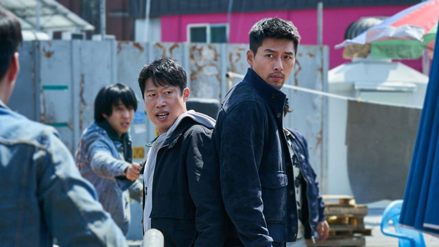 ヒョンビン主演映画『共助2』、秋夕の劇場界を総なめに…連休3日間で観客209万人を動員