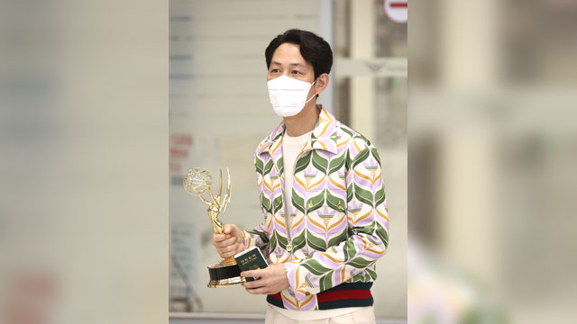 “エミー賞受賞”の俳優イ・ジョンジェ、帰国後に新型コロナウイルスに感染…ナムグン・ミンも陽性