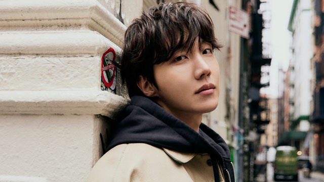 BTSのJ-HOPE、ソロ曲「on the street」MVティザー映像公開…米ラッパーJ. コールがサプライズで登場