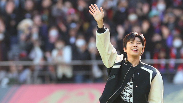 トロット歌手イム・ヨンウン、5月の歌手ブランド評判の1位を獲得…2位はBTS