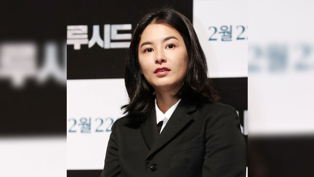 女優カン・ヘジョン、初のエッセイ集発売…「私の心の中の吹き出しを編んだ」