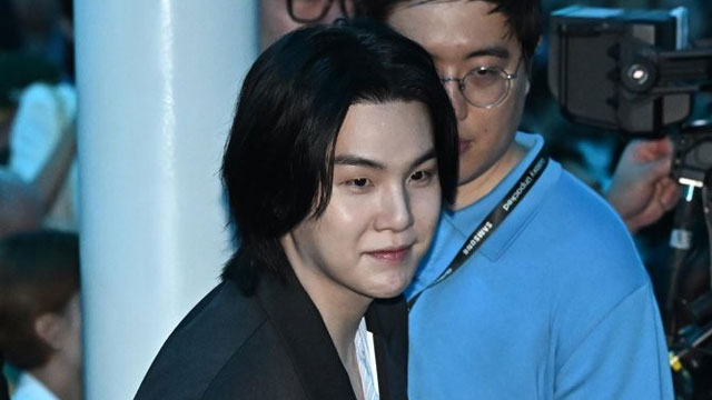 BTSのSUGA、兵役の義務を履行開始…「2025年に会いましょう」