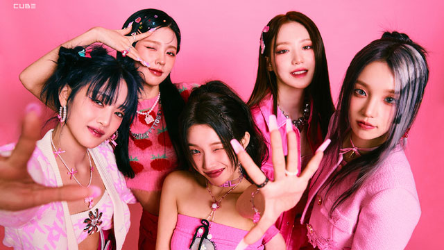 NewJeansやBLACKPINKなどのK-POPガールズグループ、英語の歌詞が多い理由は？