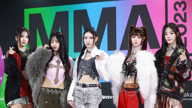 NewJeans、初のリミックスアルバム『NJWMX』をリリース…年末に日本やアメリカでパフォーマンス