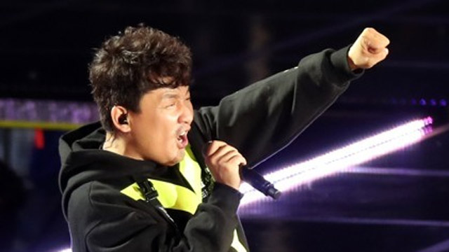歌手ヒョン・ジニョン、6年ぶりに単独コンサートを開催…KCMなどがゲスト出演