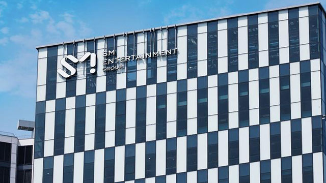 SMエンターテインメント、今年4組のグループをデビューへ…「来年まで4つの分野で5千億ウォン投資」
