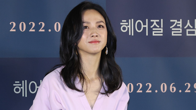 女優タン・ウェイ、歌手IUに書いた手紙…「美しい記憶を作ってくれてありがとう」