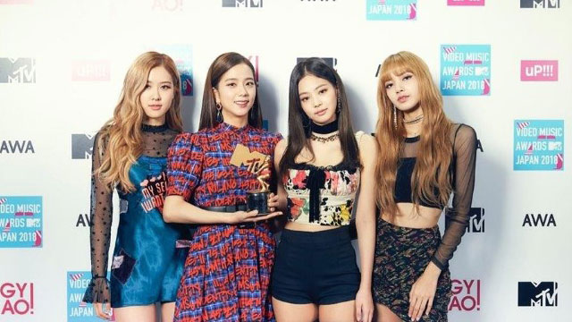 BLACKPINK、デビュー8周年を迎えワールドツアー「BORN PINK」の実況映画を公開