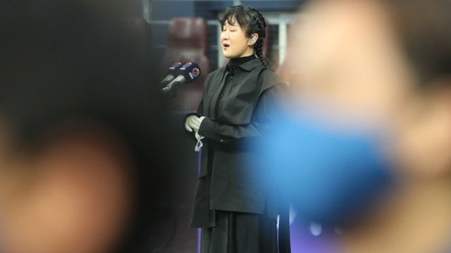 歌手ソヌ・ジョンア、「自分の弱い“陰”に向き合ってこそ自由になれる」