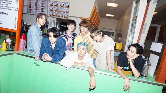 BTSの「Dynamite」、Spotifyで20億ストリーミング…K-POPグループで初