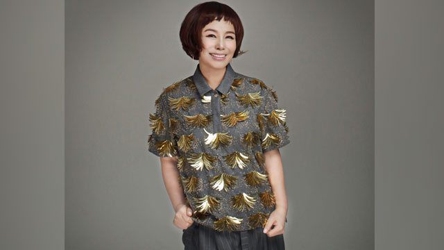 「孝行娘」歌手ヒョンスク、ニューアルバムでコロナに疲れた韓国国民にエール
