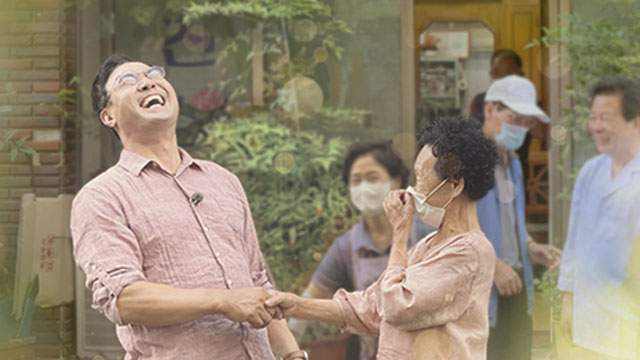 KBS「韓国の街歩き」のイ・マンギ、「田舎っぽく親しみやすい優しさが私の魅力」