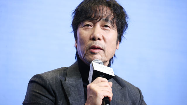 17thフルアルバムの制作発表会に出席したイ･ムンセ、「私の人生で足りないものはなかった」