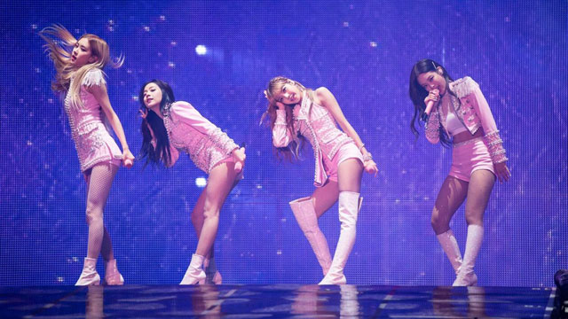 BLACKPINK、デビュー2年目で全1万席の会場が満員に